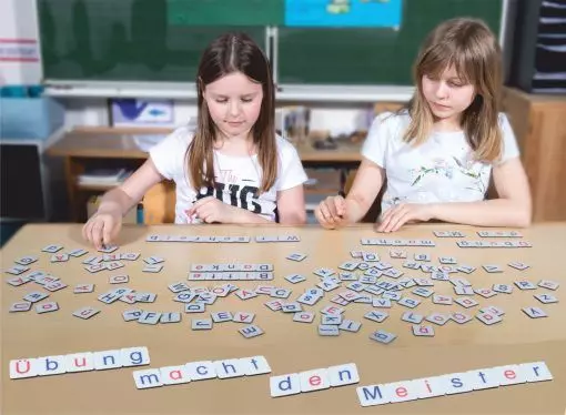 Tischauflage - "ABC-Buchstabenkärtchen"